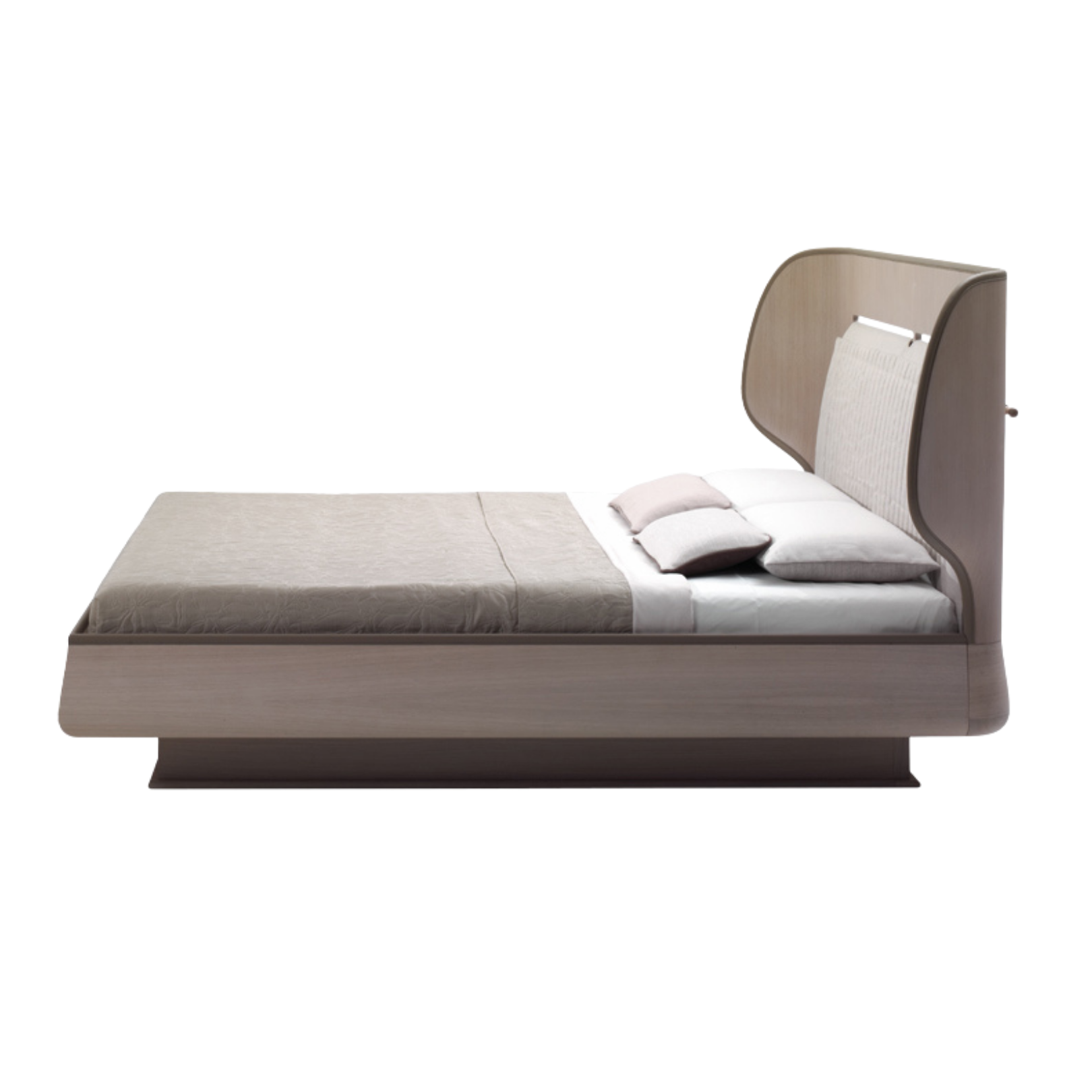 Designer furniture pieces by Chateau D'Ax, Chi Wing Lo, De Sede, Flou, Gamma Arredamenti, Lago, Liu Jo Living, Malerba, Missoni Home, Poltronova, Rolf Benz, Sur & Plus, Walter Knoll, Zanotta, Fiam, Jab, Giulio Marelli, Kristalia, Paolo C, Compar, Cornelio Cappellini, i4Mariani, Natisa, Potocco, Riva 1920, and more available at Royal Interiors Singapore. Shop showroom pieces at Royal 1956 in Delta House or Tan Boon Liat.