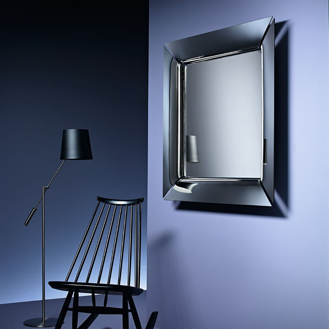 Fiam Italia designer glass furniture piece showcasing sculptural Italian craftsmanship and refined contemporary design.