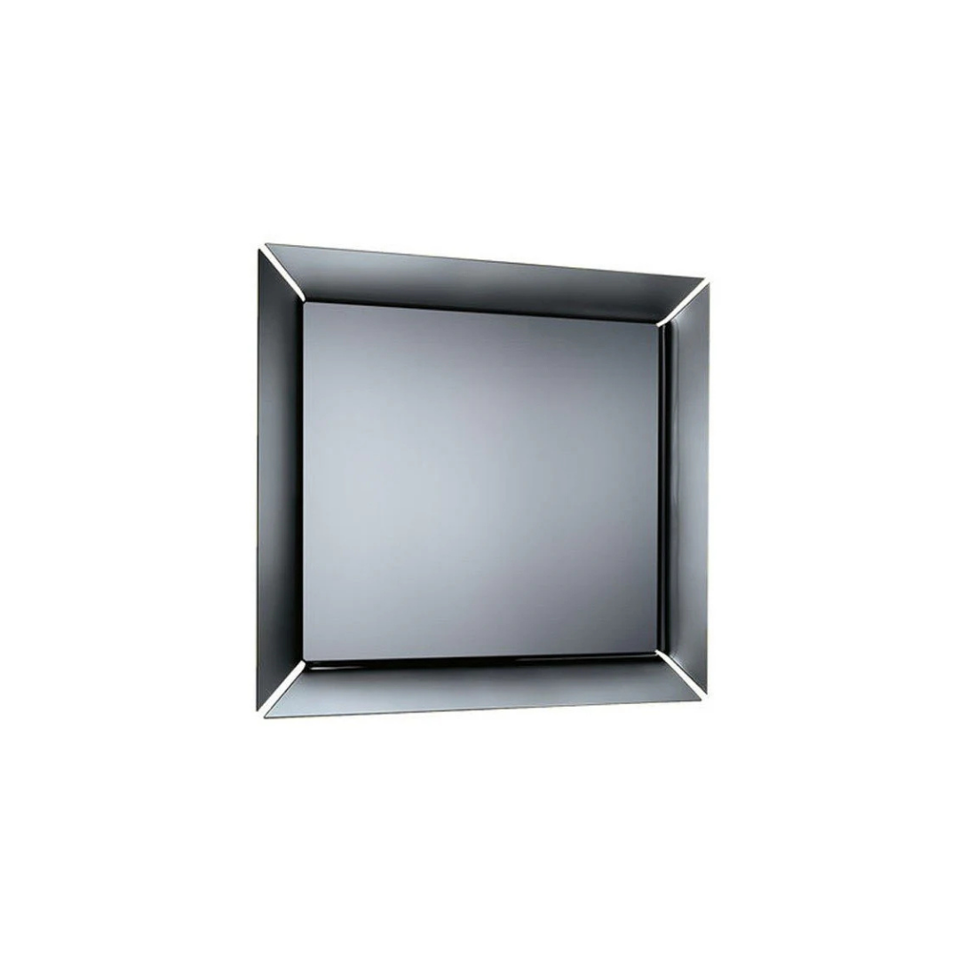 Fiam Italia designer glass furniture piece showcasing sculptural Italian craftsmanship and refined contemporary design.