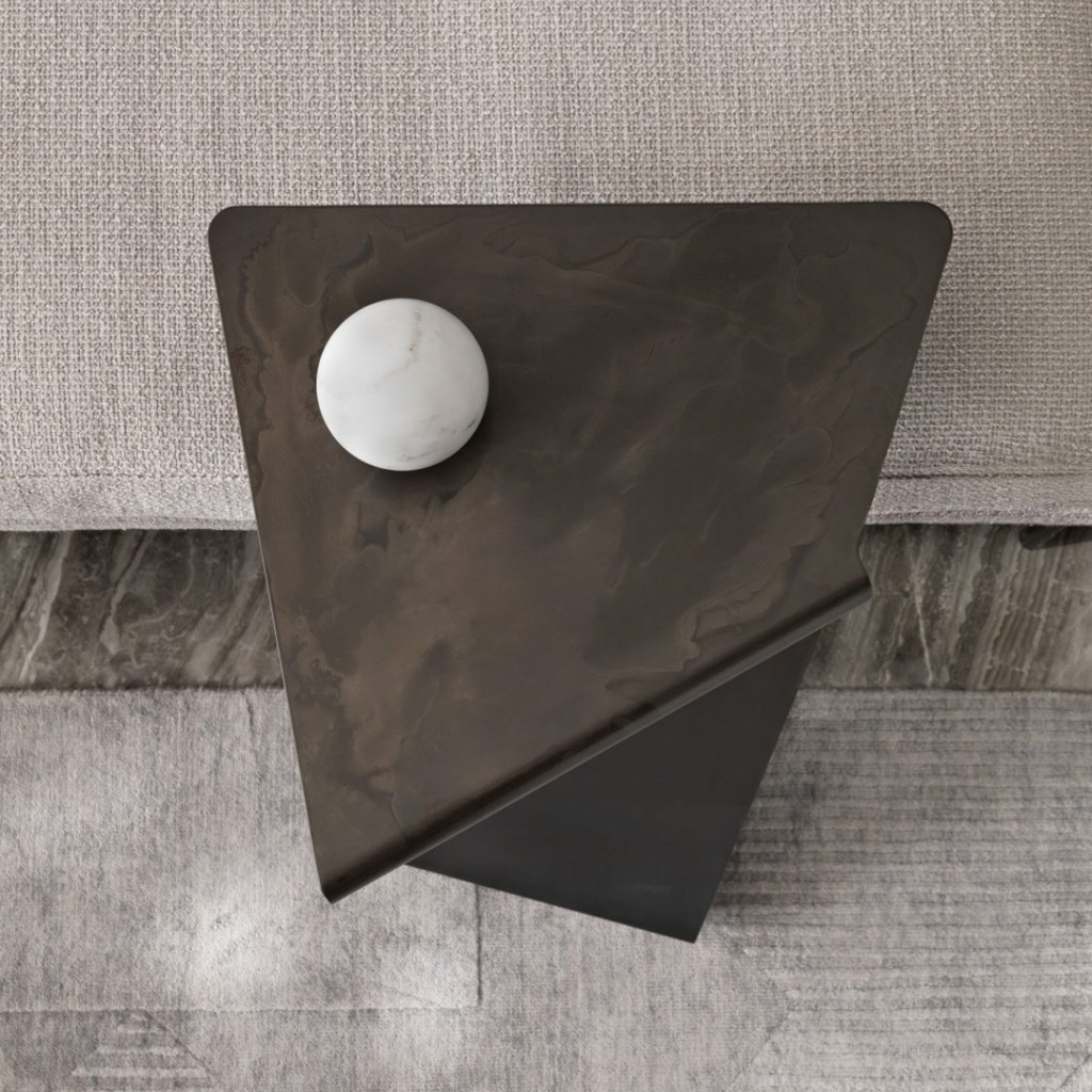 Fiam Italia designer glass furniture piece showcasing sculptural Italian craftsmanship and refined contemporary design.