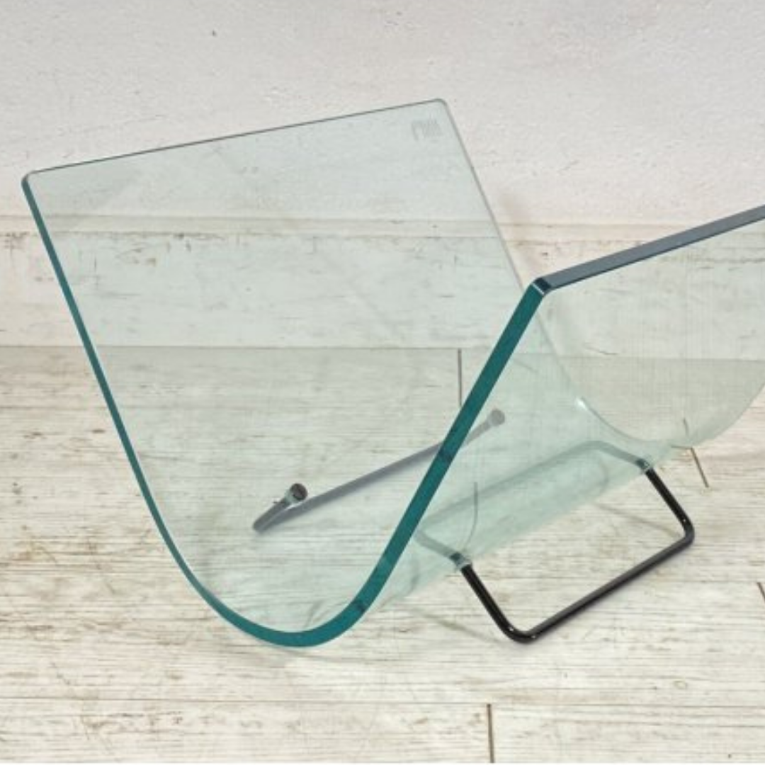 Fiam Italia designer glass furniture piece showcasing sculptural Italian craftsmanship and refined contemporary design.
