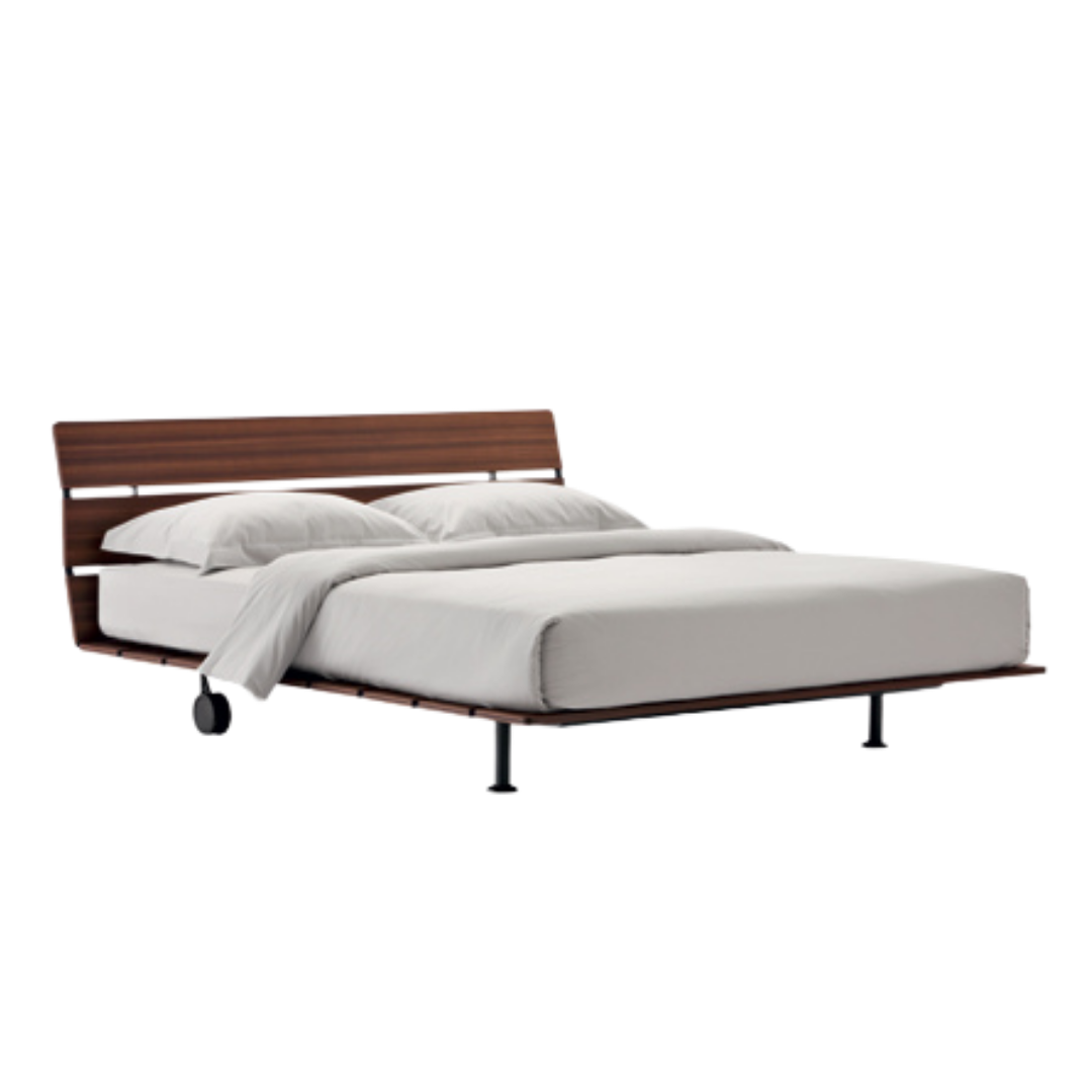 Designer furniture pieces by Chateau D'Ax, Chi Wing Lo, De Sede, Flou, Gamma Arredamenti, Lago, Liu Jo Living, Malerba, Missoni Home, Poltronova, Rolf Benz, Sur & Plus, Walter Knoll, Zanotta, Fiam, Jab, Giulio Marelli, Kristalia, Paolo C, Compar, Cornelio Cappellini, i4Mariani, Natisa, Potocco, Riva 1920, and more available at Royal Interiors Singapore. Shop showroom pieces at Royal 1956 in Delta House or Tan Boon Liat.