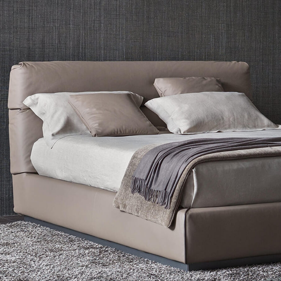 Designer furniture pieces by Chateau D'Ax, Chi Wing Lo, De Sede, Flou, Gamma Arredamenti, Lago, Liu Jo Living, Malerba, Missoni Home, Poltronova, Rolf Benz, Sur & Plus, Walter Knoll, Zanotta, Fiam, Jab, Giulio Marelli, Kristalia, Paolo C, Compar, Cornelio Cappellini, i4Mariani, Natisa, Potocco, Riva 1920, and more available at Royal Interiors Singapore. Shop showroom pieces at Royal 1956 in Delta House or Tan Boon Liat.