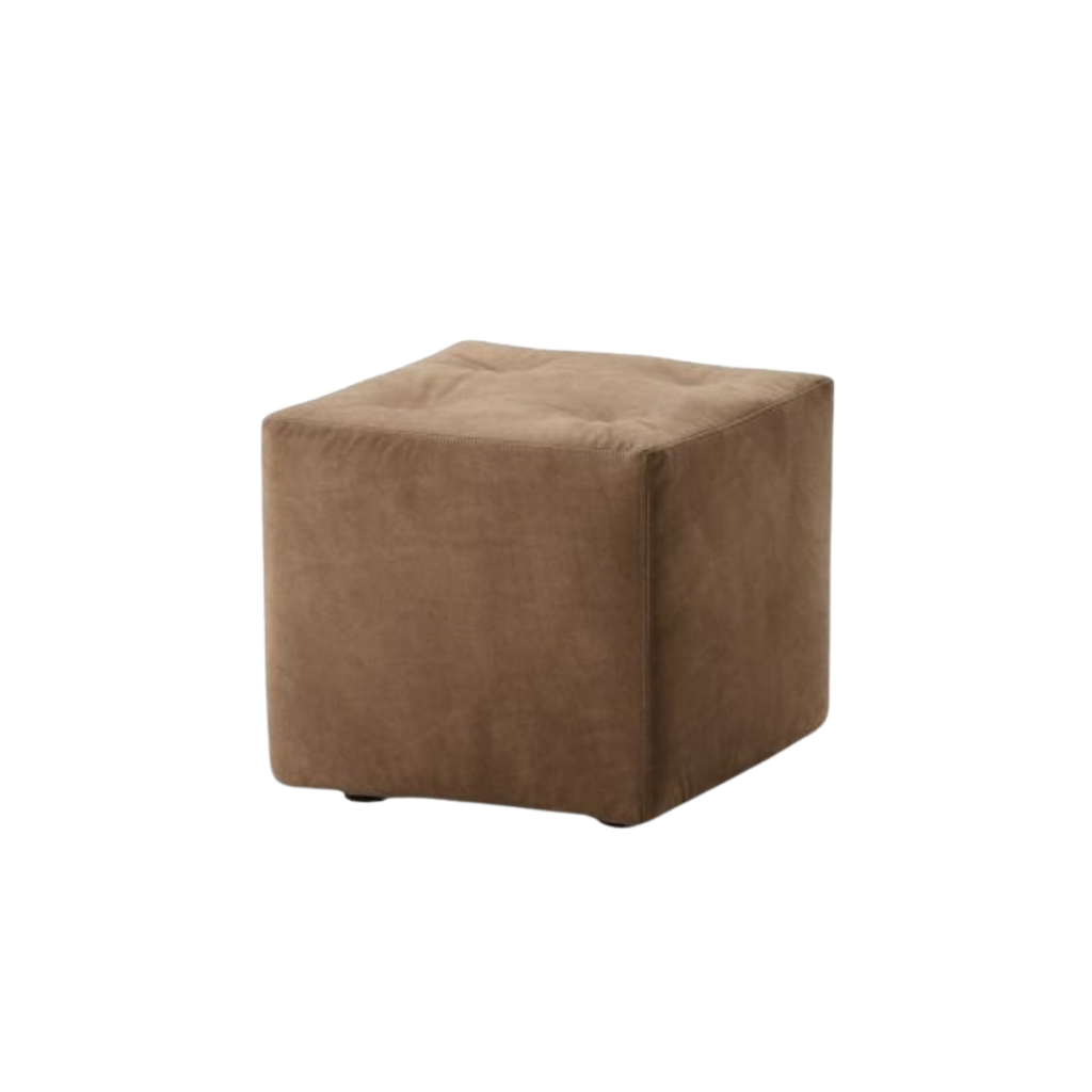 Designer furniture pieces by Chateau D'Ax, Chi Wing Lo, De Sede, Flou, Gamma Arredamenti, Lago, Liu Jo Living, Malerba, Missoni Home, Poltronova, Rolf Benz, Sur & Plus, Walter Knoll, Zanotta, Fiam, Jab, Giulio Marelli, Kristalia, Paolo C, Compar, Cornelio Cappellini, i4Mariani, Natisa, Potocco, Riva 1920, and more available at Royal Interiors Singapore. Shop showroom pieces at Royal 1956 in Delta House or Tan Boon Liat.