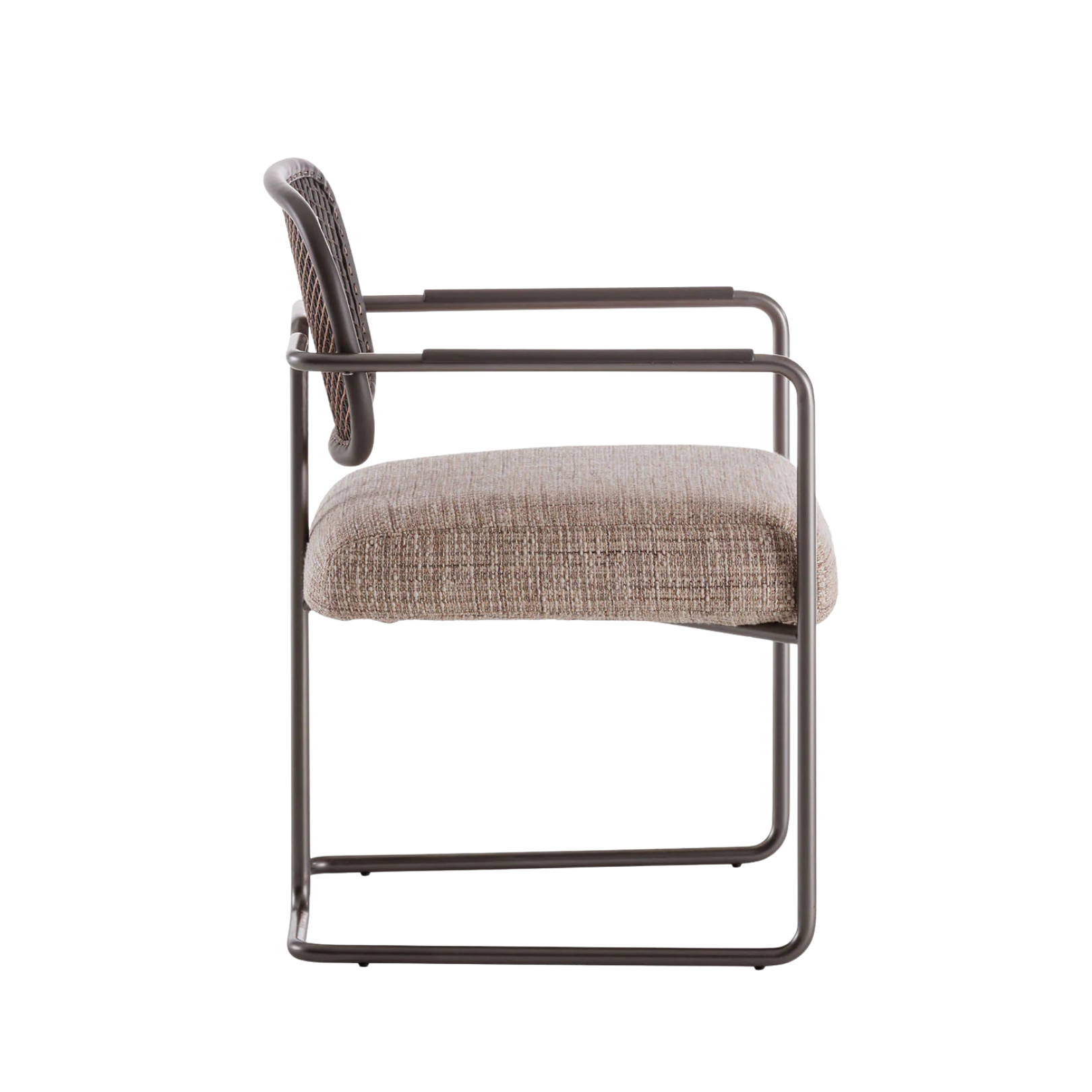 Designer furniture pieces by Chateau D'Ax, Chi Wing Lo, De Sede, Flou, Gamma Arredamenti, Lago, Liu Jo Living, Malerba, Missoni Home, Poltronova, Rolf Benz, Sur & Plus, Walter Knoll, Zanotta, Fiam, Jab, Giulio Marelli, Kristalia, Paolo C, Compar, Cornelio Cappellini, i4Mariani, Natisa, Potocco, Riva 1920, and more available at Royal Interiors Singapore. Shop showroom pieces at Royal 1956 in Delta House or Tan Boon Liat.