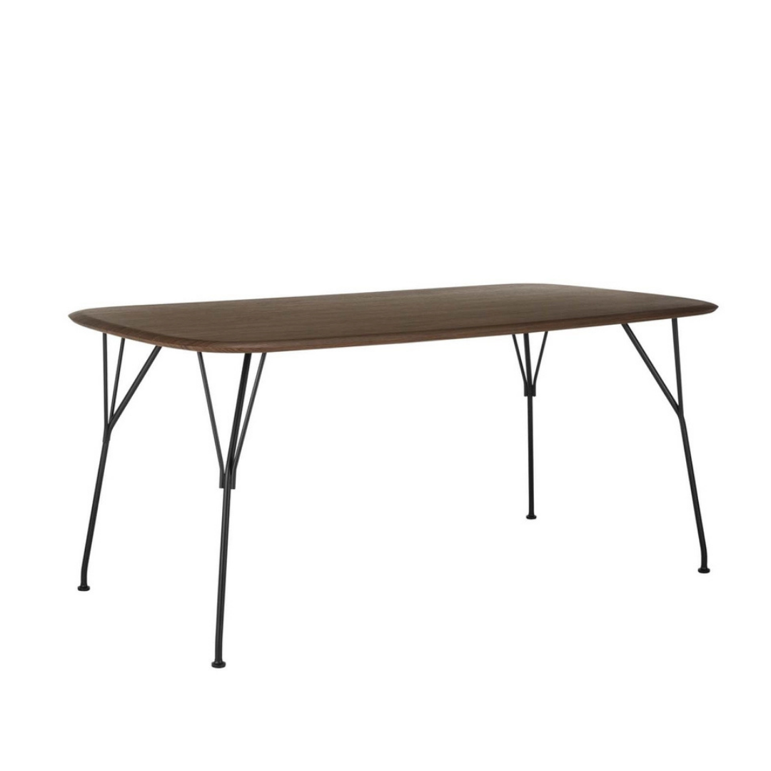 Designer Italian, German - European furniture | Kartell, Cattelan Italia, Camus, Chi Wing Lo, Eero Arnio, Liu Jo Living and more - chairs, tables, sofas, lighting, and accessories available at Royal Interiors Singapore.