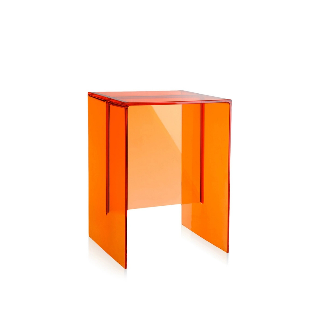 Designer Italian, German - European furniture | Kartell, Cattelan Italia, Camus, Chi Wing Lo, Eero Arnio, Liu Jo Living and more - chairs, tables, sofas, lighting, and accessories available at Royal Interiors Singapore.