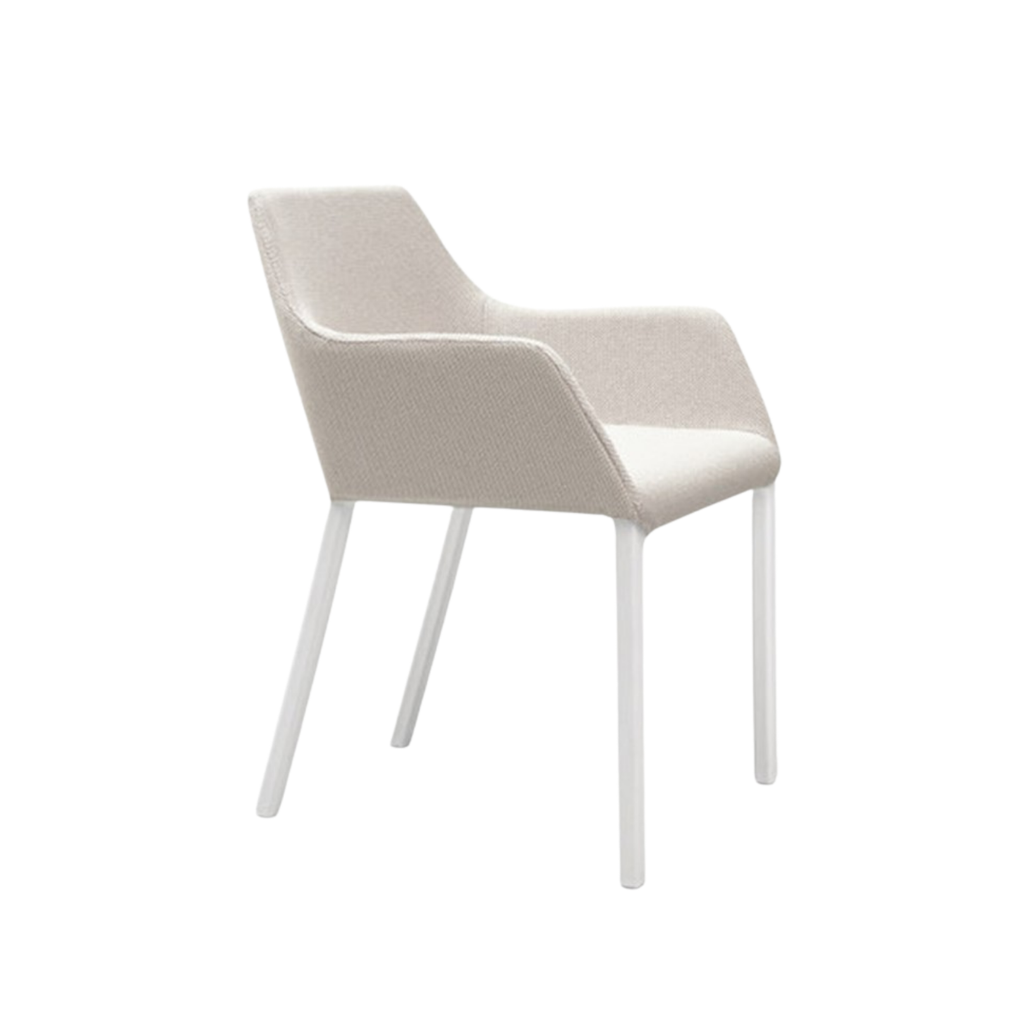 Designer furniture pieces by Chateau D'Ax, Chi Wing Lo, De Sede, Flou, Gamma Arredamenti, Lago, Liu Jo Living, Malerba, Missoni Home, Poltronova, Rolf Benz, Sur & Plus, Walter Knoll, Zanotta, Fiam, Jab, Giulio Marelli, Kristalia, Paolo C, Compar, Cornelio Cappellini, i4Mariani, Natisa, Potocco, Riva 1920, and more available at Royal Interiors Singapore. Shop showroom pieces at Royal 1956 in Delta House or Tan Boon Liat.