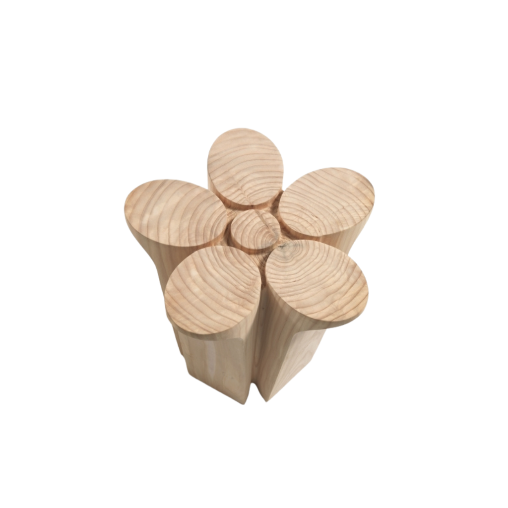 Designer furniture pieces by Chateau D'Ax, Chi Wing Lo, De Sede, Flou, Gamma Arredamenti, Lago, Liu Jo Living, Malerba, Missoni Home, Poltronova, Rolf Benz, Sur & Plus, Walter Knoll, Zanotta, Fiam, Jab, Giulio Marelli, Kristalia, Paolo C, Compar, Cornelio Cappellini, i4Mariani, Natisa, Potocco, Riva 1920, and more available at Royal Interiors Singapore. Shop showroom pieces at Royal 1956 in Delta House or Tan Boon Liat.