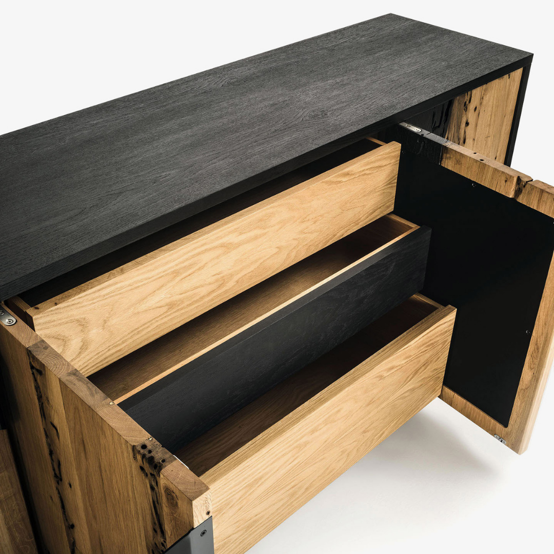 Designer furniture pieces by Chateau D'Ax, Chi Wing Lo, De Sede, Flou, Gamma Arredamenti, Lago, Liu Jo Living, Malerba, Missoni Home, Poltronova, Rolf Benz, Sur & Plus, Walter Knoll, Zanotta, Fiam, Jab, Giulio Marelli, Kristalia, Paolo C, Compar, Cornelio Cappellini, i4Mariani, Natisa, Potocco, Riva 1920, and more available at Royal Interiors Singapore. Shop showroom pieces at Royal 1956 in Delta House or Tan Boon Liat.