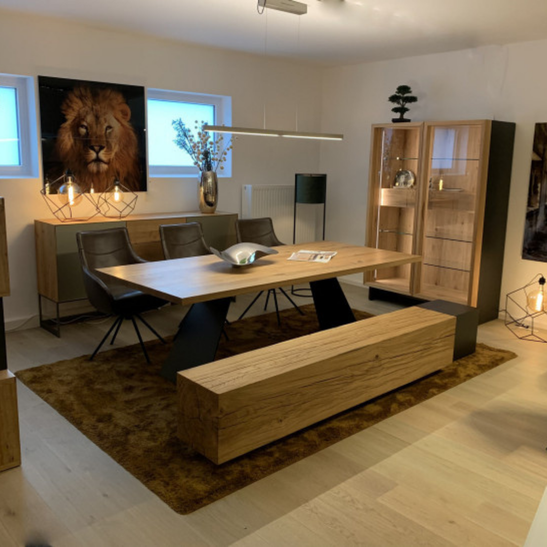 Designer furniture pieces by Chateau D'Ax, Chi Wing Lo, De Sede, Flou, Gamma Arredamenti, Lago, Liu Jo Living, Malerba, Missoni Home, Poltronova, Rolf Benz, Sur & Plus, Walter Knoll, Zanotta, Fiam, Jab, Giulio Marelli, Kristalia, Paolo C, Compar, Cornelio Cappellini, i4Mariani, Natisa, Potocco, Riva 1920, and more available at Royal Interiors Singapore. Shop showroom pieces at Royal 1956 in Delta House or Tan Boon Liat.