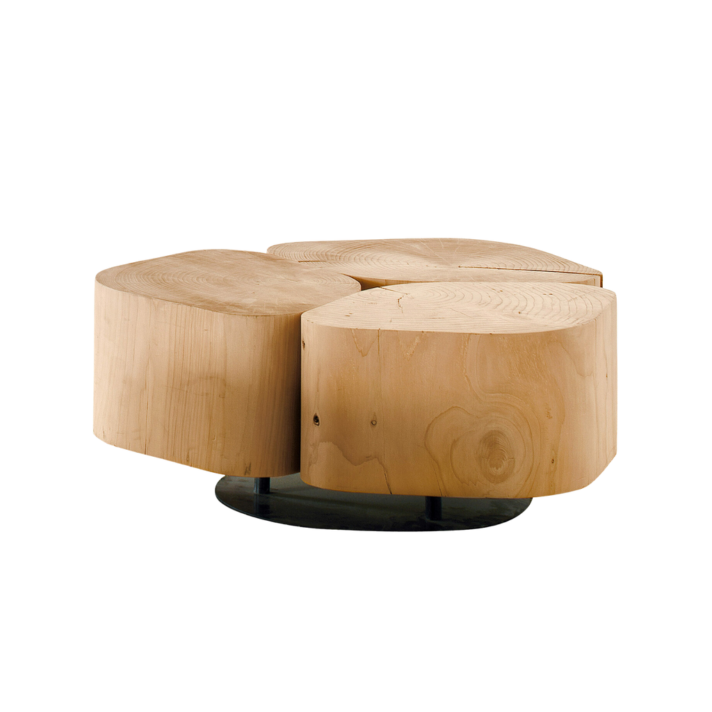 Designer furniture pieces by Chateau D'Ax, Chi Wing Lo, De Sede, Flou, Gamma Arredamenti, Lago, Liu Jo Living, Malerba, Missoni Home, Poltronova, Rolf Benz, Sur & Plus, Walter Knoll, Zanotta, Fiam, Jab, Giulio Marelli, Kristalia, Paolo C, Compar, Cornelio Cappellini, i4Mariani, Natisa, Potocco, Riva 1920, and more available at Royal Interiors Singapore. Shop showroom pieces at Royal 1956 in Delta House or Tan Boon Liat.