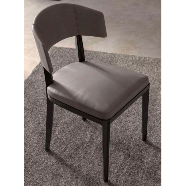 Must Have dining chair