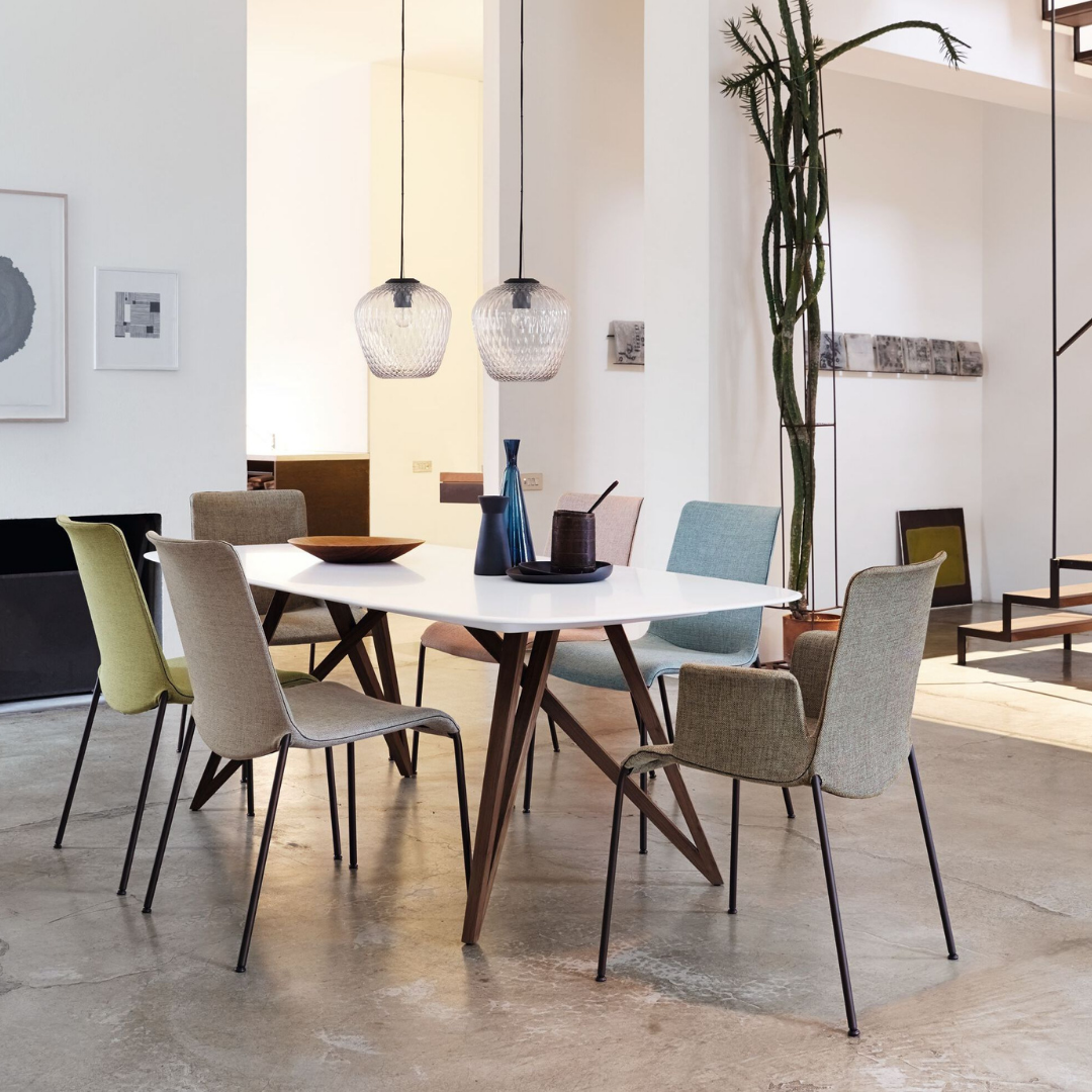 Walter Knoll furniture - everything is done with consciousness and based on a long tradition. Get to know the furniture brand of modernity in all its facets – in the past, today and on site at Royal Interiors Singapore