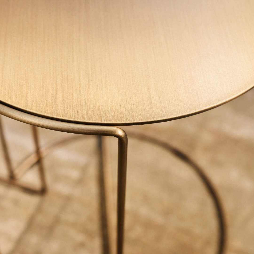 Walter Knoll furniture - everything is done with consciousness and based on a long tradition. Get to know the furniture brand of modernity in all its facets – in the past, today and on site at Royal Interiors Singapore