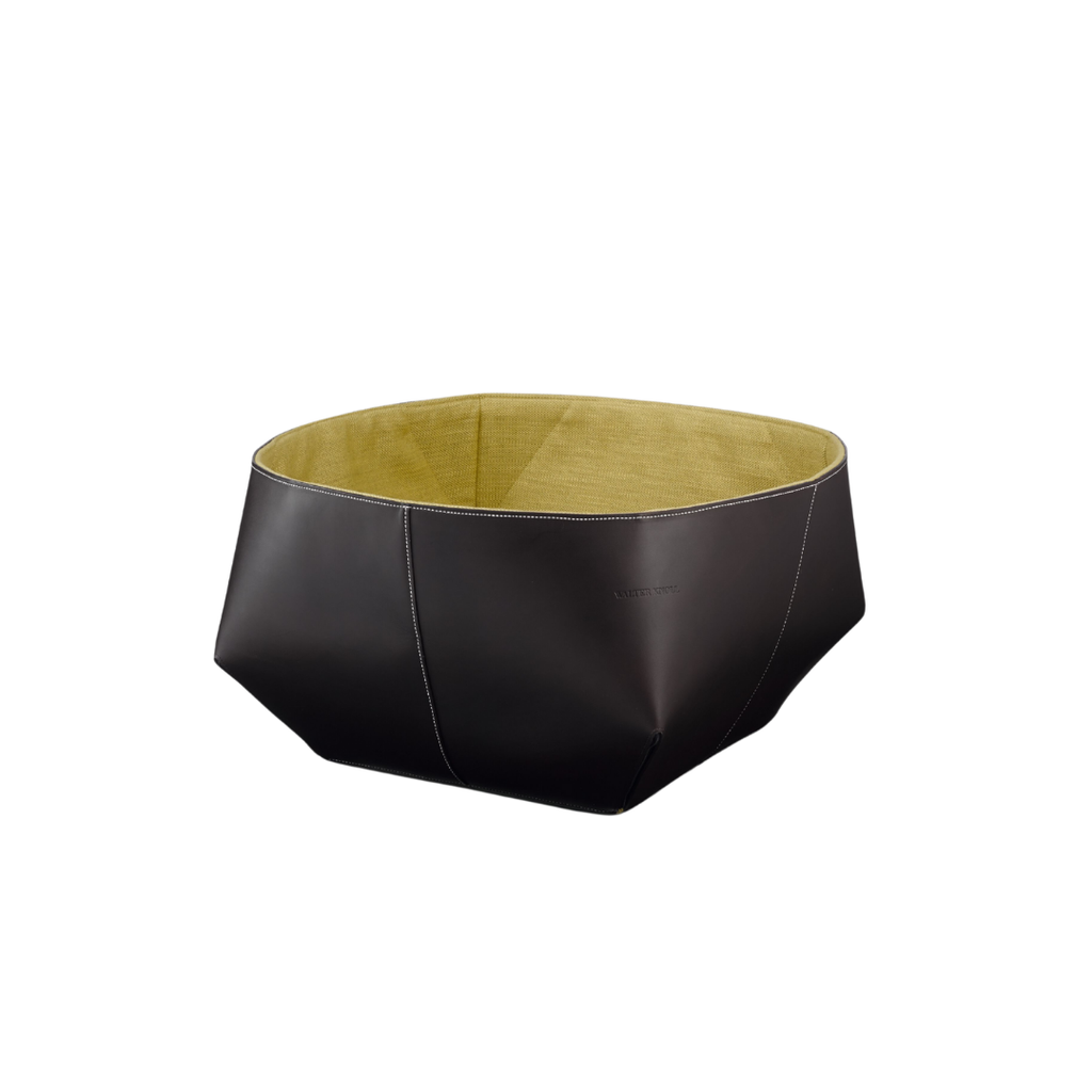 Walter Knoll furniture - everything is done with consciousness and based on a long tradition. Get to know the furniture brand of modernity in all its facets – in the past, today and on site at Royal Interiors Singapore