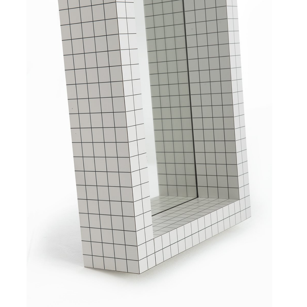 Designer furniture pieces by Chateau D'Ax, Chi Wing Lo, De Sede, Flou, Gamma Arredamenti, Lago, Liu Jo Living, Malerba, Missoni Home, Poltronova, Rolf Benz, Sur & Plus, Walter Knoll, Zanotta, Fiam, Jab, Giulio Marelli, Kristalia, Paolo C, Compar, Cornelio Cappellini, i4Mariani, Natisa, Potocco, Riva 1920, and more available at Royal Interiors Singapore. Shop showroom pieces at Royal 1956 in Delta House or Tan Boon Liat.