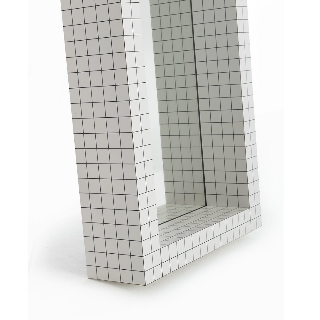 Designer furniture pieces by Chateau D'Ax, Chi Wing Lo, De Sede, Flou, Gamma Arredamenti, Lago, Liu Jo Living, Malerba, Missoni Home, Poltronova, Rolf Benz, Sur & Plus, Walter Knoll, Zanotta, Fiam, Jab, Giulio Marelli, Kristalia, Paolo C, Compar, Cornelio Cappellini, i4Mariani, Natisa, Potocco, Riva 1920, and more available at Royal Interiors Singapore. Shop showroom pieces at Royal 1956 in Delta House or Tan Boon Liat.