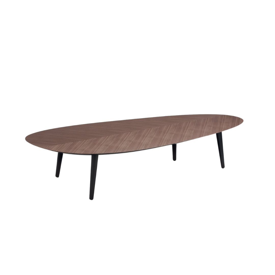 Designer furniture pieces by Chateau D'Ax, Chi Wing Lo, De Sede, Flou, Gamma Arredamenti, Lago, Liu Jo Living, Malerba, Missoni Home, Poltronova, Rolf Benz, Sur & Plus, Walter Knoll, Zanotta, Fiam, Jab, Giulio Marelli, Kristalia, Paolo C, Compar, Cornelio Cappellini, i4Mariani, Natisa, Potocco, Riva 1920, and more available at Royal Interiors Singapore. Shop showroom pieces at Royal 1956 in Delta House or Tan Boon Liat.