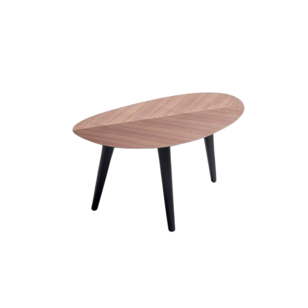 Designer furniture pieces by Chateau D'Ax, Chi Wing Lo, De Sede, Flou, Gamma Arredamenti, Lago, Liu Jo Living, Malerba, Missoni Home, Poltronova, Rolf Benz, Sur & Plus, Walter Knoll, Zanotta, Fiam, Jab, Giulio Marelli, Kristalia, Paolo C, Compar, Cornelio Cappellini, i4Mariani, Natisa, Potocco, Riva 1920, and more available at Royal Interiors Singapore. Shop showroom pieces at Royal 1956 in Delta House or Tan Boon Liat.