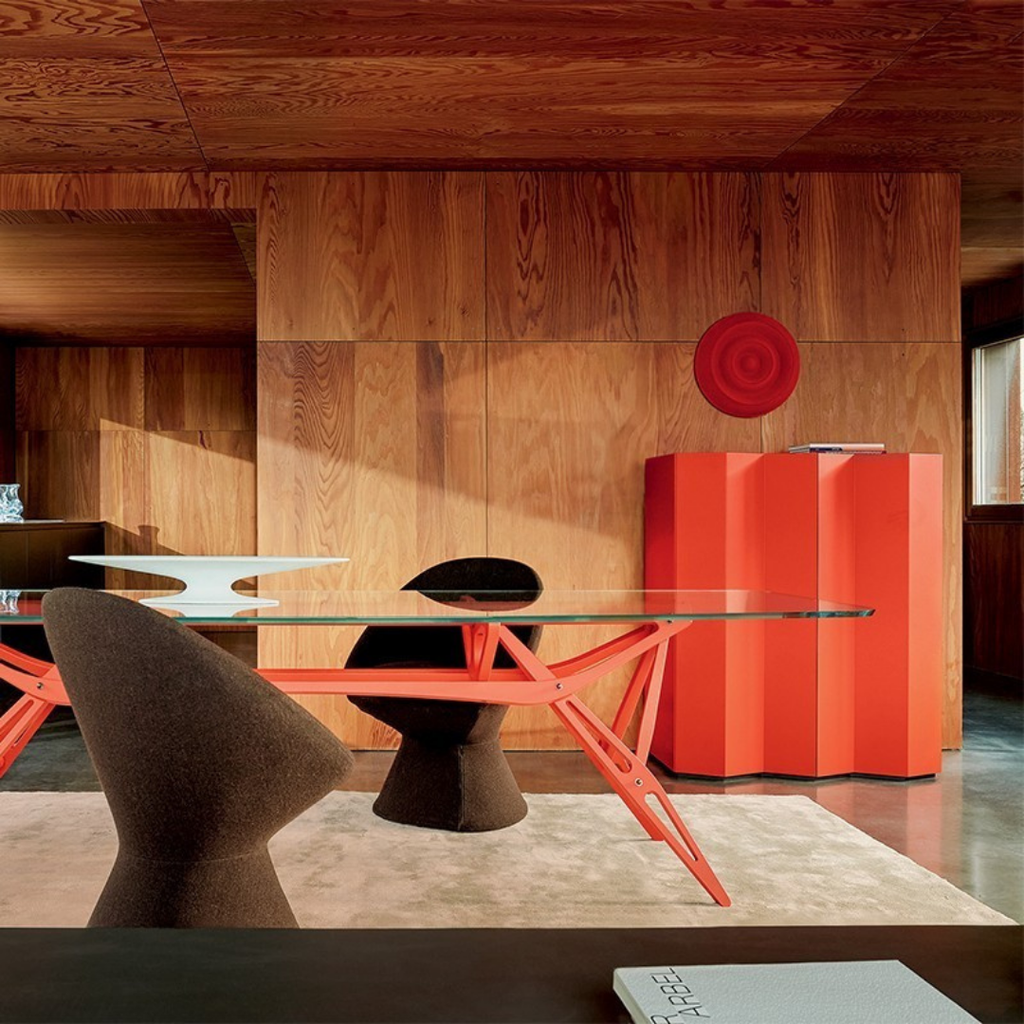 Designer furniture pieces by Chateau D'Ax, Chi Wing Lo, De Sede, Flou, Gamma Arredamenti, Lago, Liu Jo Living, Malerba, Missoni Home, Poltronova, Rolf Benz, Sur & Plus, Walter Knoll, Zanotta, Fiam, Jab, Giulio Marelli, Kristalia, Paolo C, Compar, Cornelio Cappellini, i4Mariani, Natisa, Potocco, Riva 1920, and more available at Royal Interiors Singapore. Shop showroom pieces at Royal 1956 in Delta House or Tan Boon Liat.