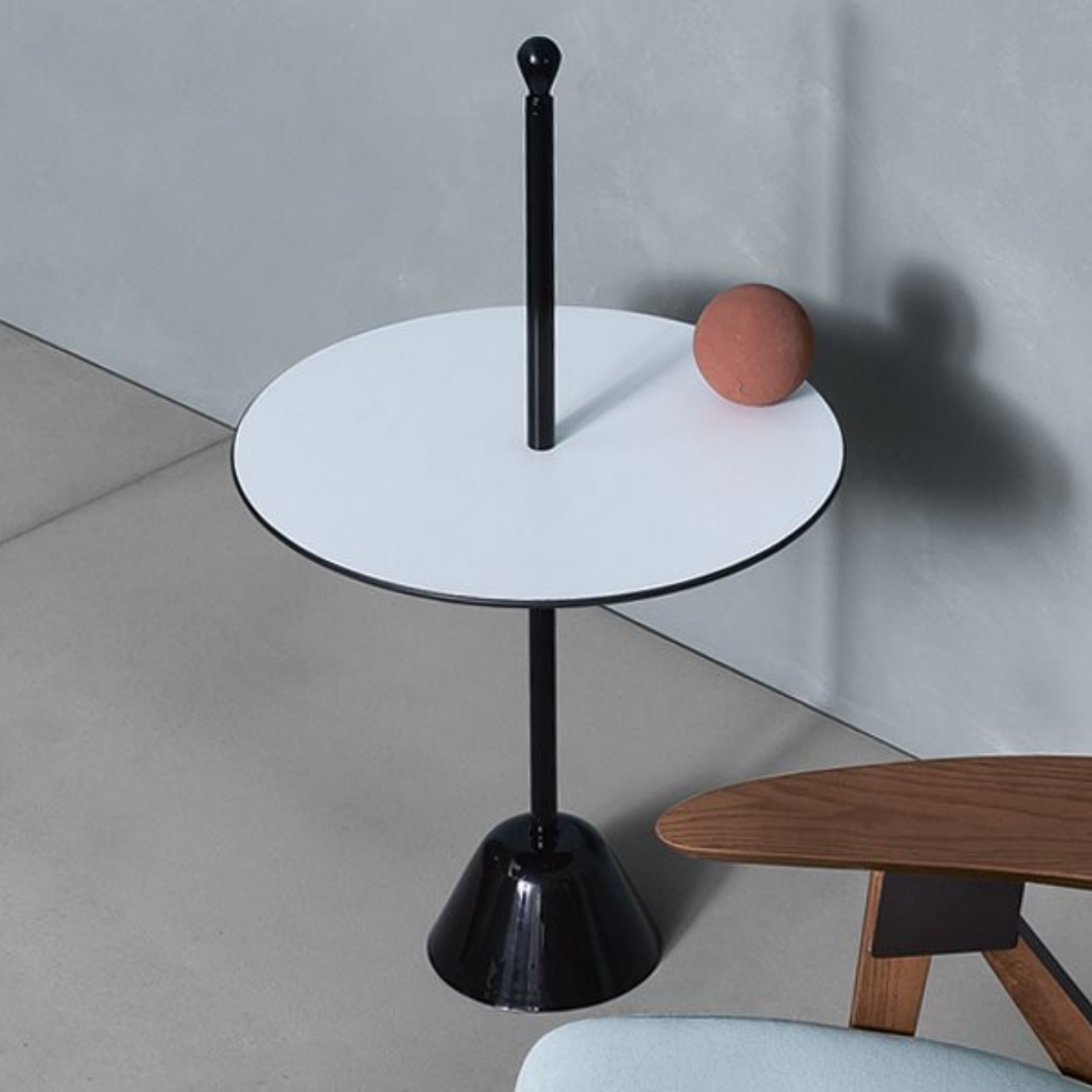 Designer furniture pieces by Chateau D'Ax, Chi Wing Lo, De Sede, Flou, Gamma Arredamenti, Lago, Liu Jo Living, Malerba, Missoni Home, Poltronova, Rolf Benz, Sur & Plus, Walter Knoll, Zanotta, Fiam, Jab, Giulio Marelli, Kristalia, Paolo C, Compar, Cornelio Cappellini, i4Mariani, Natisa, Potocco, Riva 1920, and more available at Royal Interiors Singapore. Shop showroom pieces at Royal 1956 in Delta House or Tan Boon Liat.